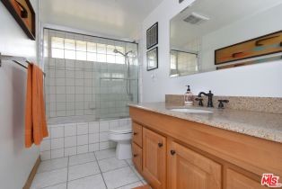 Single Family Residence, 16439 Kingsbury st, Granada Hills, CA 91344 - 28