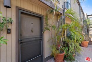 , 853 Larrabee st, West Hollywood , CA 90069 - 3