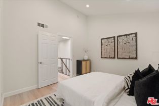 , 853 Larrabee st, West Hollywood , CA 90069 - 18