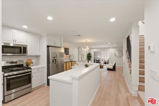 , 853 Larrabee st, West Hollywood , CA 90069 - 4