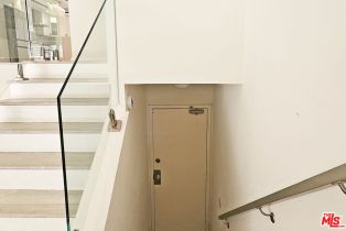 , 18130 Oxnard st, Tarzana, CA 91356 - 22