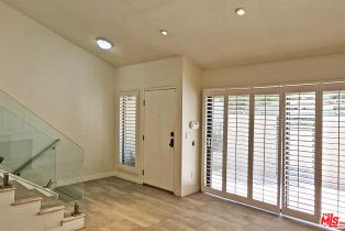 , 18130 Oxnard st, Tarzana, CA 91356 - 10