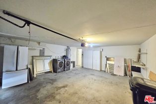 , 18130 Oxnard st, Tarzana, CA 91356 - 41