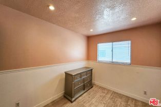 , 18130 Oxnard st, Tarzana, CA 91356 - 30