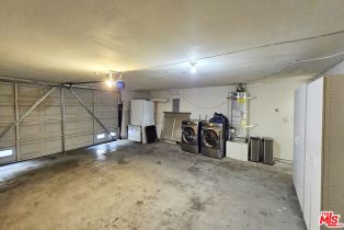, 18130 Oxnard st, Tarzana, CA 91356 - 42