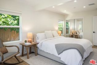 Single Family Residence, 21205 De La Osa st, Woodland Hills, CA 91364 - 10