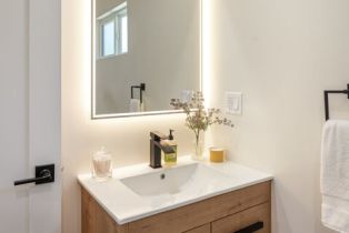 Single Family Residence, 21205 De La Osa st, Woodland Hills, CA 91364 - 13