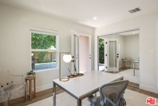 Single Family Residence, 21205 De La Osa st, Woodland Hills, CA 91364 - 14