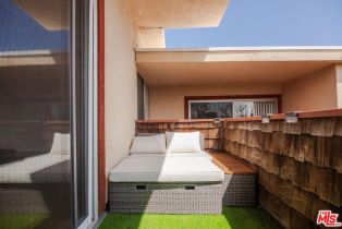 Condominium, 5400 Newcastle ave, Encino, CA 91316 - 11