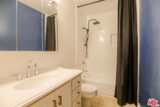 Condominium, 5400 Newcastle ave, Encino, CA 91316 - 9