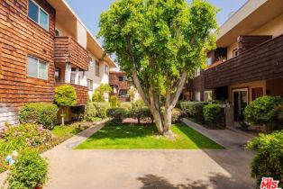 Condominium, 5400 Newcastle ave, Encino, CA 91316 - 14