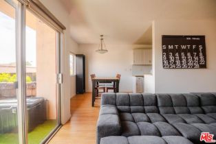 Condominium, 5400 Newcastle ave, Encino, CA 91316 - 2