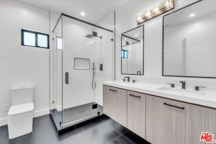 , 5456 Hazeltine ave, Sherman Oaks, CA 91401 - 7