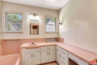 Single Family Residence, 120 Annandale rd, Pasadena, CA 91105 - 30