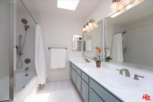 Single Family Residence, 29018 Saddlebrook dr, Agoura Hills, CA 91301 - 28