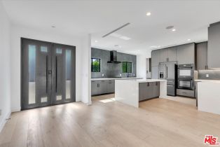 Single Family Residence, 5456 Hazeltine ave, Sherman Oaks, CA 91401 - 21