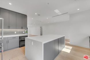 Single Family Residence, 5456 Hazeltine ave, Sherman Oaks, CA 91401 - 33