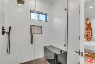 Single Family Residence, 5456 Hazeltine ave, Sherman Oaks, CA 91401 - 74