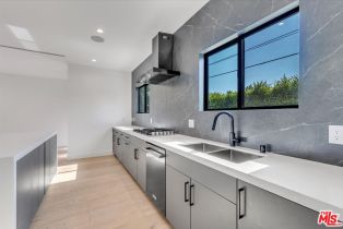 Single Family Residence, 5456 Hazeltine ave, Sherman Oaks, CA 91401 - 32