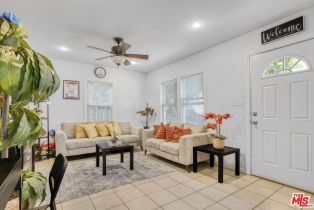 Single Family Residence, 7952 Aldrich dr, Huntington Beach, CA 92647 - 4