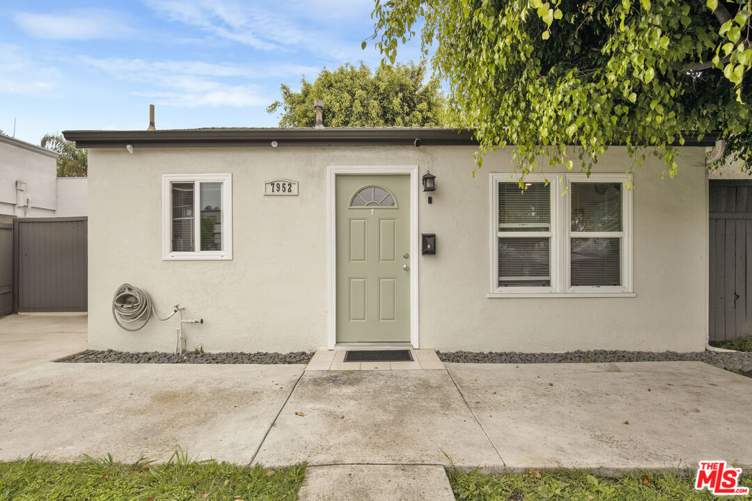 Single Family Residence, 7952 Aldrich dr, Huntington Beach, CA 92647 - 1