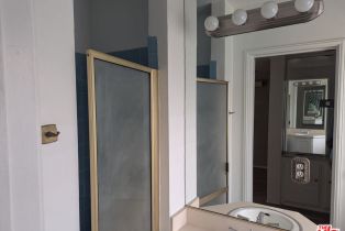 , 1323 Olive dr, West Hollywood , CA 90069 - 8