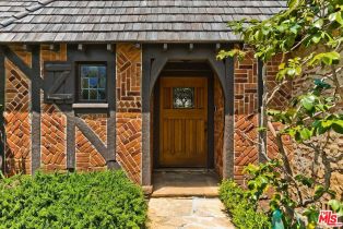 Single Family Residence, 13535 Lucca dr, Pacific Palisades, CA 90272 - 4