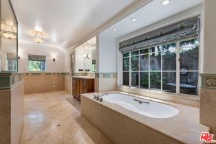 Single Family Residence, 13535 Lucca dr, Pacific Palisades, CA 90272 - 16