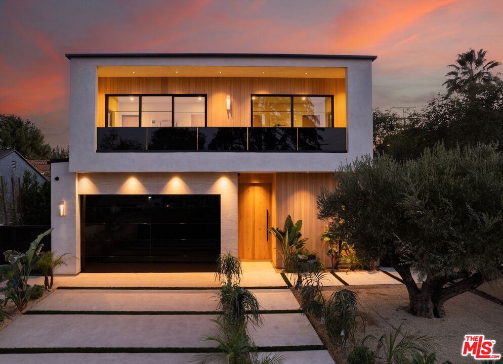 Single Family Residence, 14758 Morrison st, Sherman Oaks, CA 91403 - 1