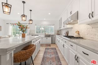 Single Family Residence, 16979 Encino Hills dr, Encino, CA 91436 - 9