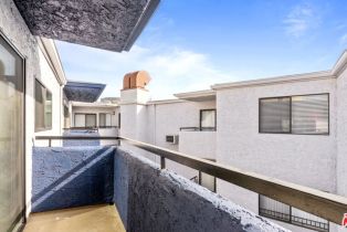 Condominium, 10982 Roebling ave, Westwood, CA 90024 - 11