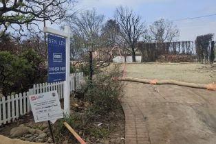 , 1135 Chautauqua blvd, Pacific Palisades, CA 90272 - 5