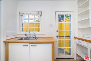 Apartment, 700 Angelus pl, Venice, CA 90291 - 16