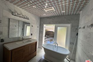 , 2421 California ave, Santa Monica, CA 90403 - 6