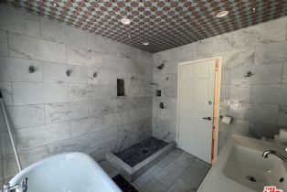 , 2421 California ave, Santa Monica, CA 90403 - 8