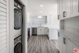 , 919 Bayside dr, Newport Beach, CA 92660 - 6