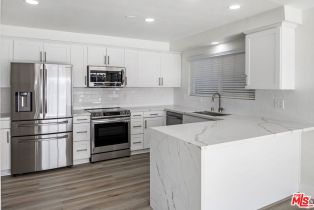 , 919 Bayside dr, Newport Beach, CA 92660 - 7