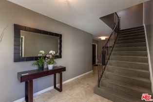 Condominium, 10654 Wilkins ave, Westwood, CA 90024 - 3