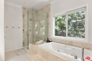 Single Family Residence, 18439 Jonah ct, Tarzana, CA 91356 - 25