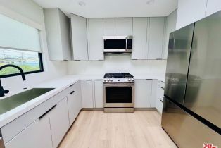 Condominium, 205 Venice blvd, Venice, CA 90291 - 3