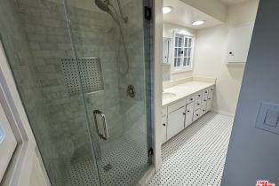 , 10309 La Grange ave, Westwood, CA 90025 - 9