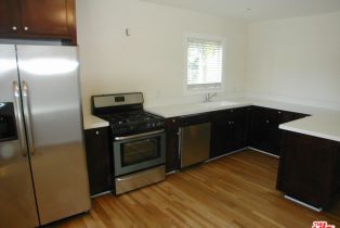 , 2221 OCEAN PARK blvd, Santa Monica, CA 90405 - 7