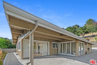 Single Family Residence, 1224 El Hito cir, Pacific Palisades, CA 90272 - 37