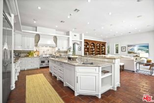 Single Family Residence, 13845 Magnolia blvd, Sherman Oaks, CA 91423 - 23