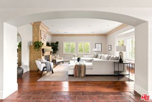 Single Family Residence, 13845 Magnolia blvd, Sherman Oaks, CA 91423 - 12