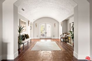 Single Family Residence, 13845 Magnolia blvd, Sherman Oaks, CA 91423 - 11