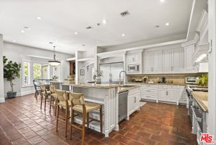 Single Family Residence, 13845 Magnolia blvd, Sherman Oaks, CA 91423 - 27