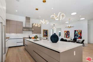 Single Family Residence, 20171 Bayview ave, Newport Beach, CA 92660 - 17