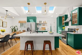 Single Family Residence, 1600 Pepper st, Burbank, CA 91505 - 6