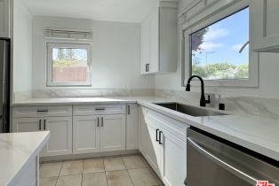 Apartment, 1116 Chelsea ave, Santa Monica, CA 90403 - 6